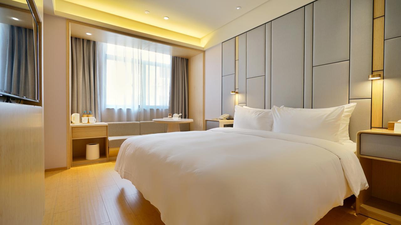 Ji Hotel Shanghai Hongqiao National Convention And Exhibition Center Huaxiang Road Exterior photo